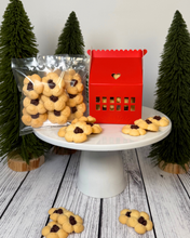 Load image into Gallery viewer, Red House (18 cookies)
